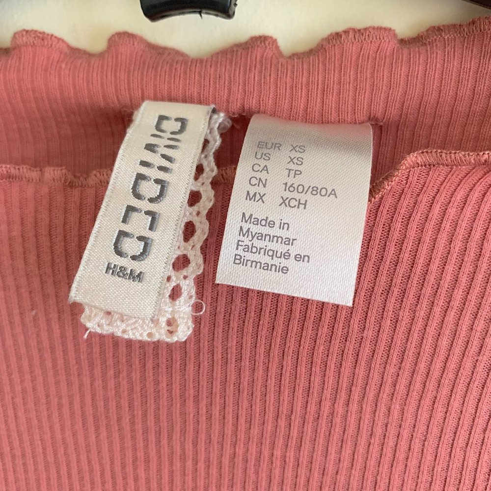 💕H&M Ruffle Long Sleeve💕 - Picture 4 of 4